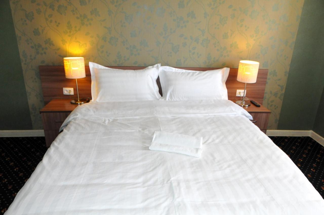 Gokai Hotel Astana Ngoại thất bức ảnh